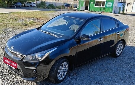 KIA Rio IV, 2017 год, 1 335 000 рублей, 2 фотография