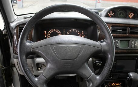 Mitsubishi Pajero Sport II рестайлинг, 2003 год, 849 000 рублей, 16 фотография