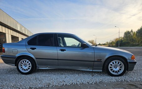 BMW 3 серия, 1993 год, 315 000 рублей, 3 фотография