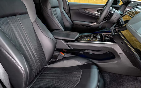 Aston Martin DBX I, 2025 год, 29 237 000 рублей, 21 фотография