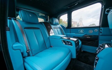 Rolls-Royce Cullinan, 2025 год, 77 500 000 рублей, 23 фотография