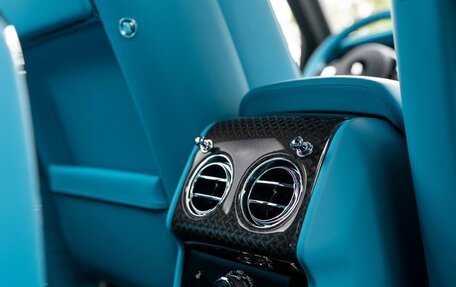 Rolls-Royce Cullinan, 2025 год, 77 500 000 рублей, 21 фотография