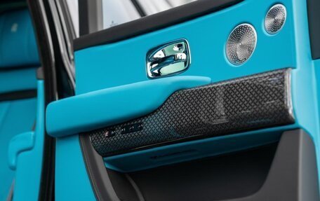 Rolls-Royce Cullinan, 2025 год, 77 500 000 рублей, 29 фотография