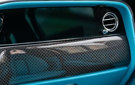 Rolls-Royce Cullinan, 2025 год, 77 500 000 рублей, 30 фотография