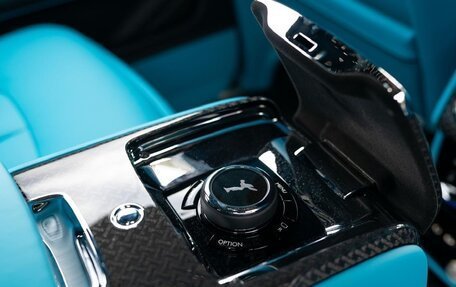 Rolls-Royce Cullinan, 2025 год, 77 500 000 рублей, 33 фотография