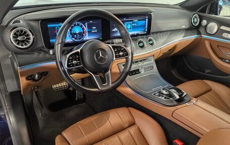 Mercedes-Benz E-Класс, 2018 год, 4 259 900 рублей, 11 фотография