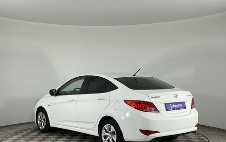Hyundai Solaris II рестайлинг, 2015 год, 945 000 рублей, 7 фотография