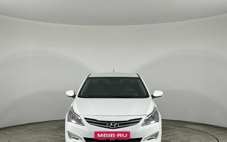 Hyundai Solaris II рестайлинг, 2015 год, 945 000 рублей, 2 фотография