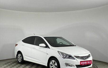 Hyundai Solaris II рестайлинг, 2015 год, 945 000 рублей, 3 фотография