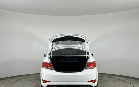 Hyundai Solaris II рестайлинг, 2015 год, 945 000 рублей, 15 фотография