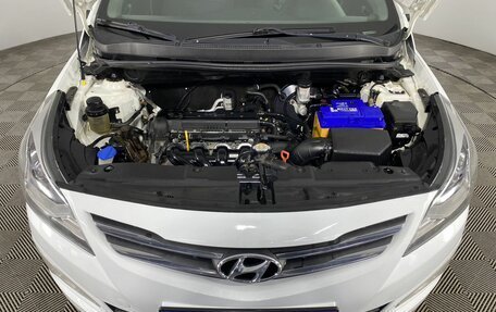 Hyundai Solaris II рестайлинг, 2015 год, 945 000 рублей, 17 фотография