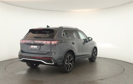 Volkswagen Tiguan, 2025 год, 6 363 912 рублей, 7 фотография