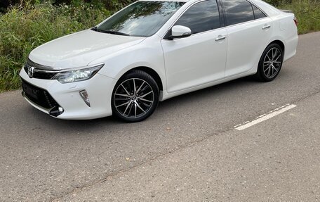 Toyota Camry, 2016 год, 2 090 000 рублей, 10 фотография