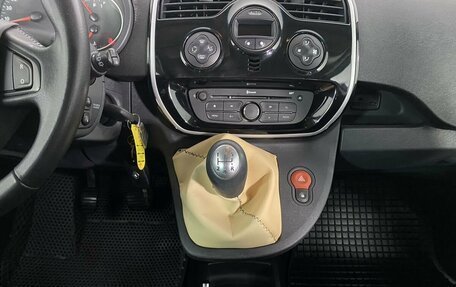 Renault Kangoo II рестайлинг, 2018 год, 1 325 000 рублей, 17 фотография