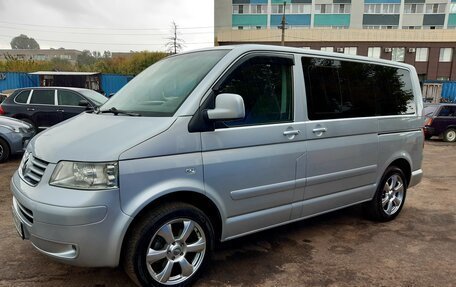 Volkswagen Multivan T5, 2004 год, 859 000 рублей, 2 фотография