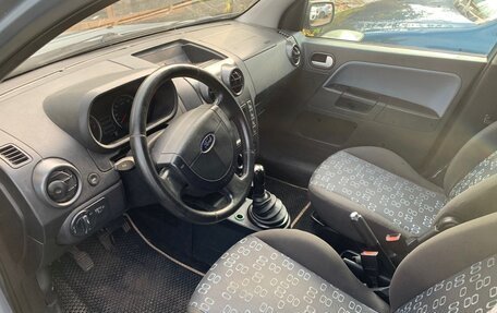 Ford Fusion I, 2005 год, 200 000 рублей, 4 фотография