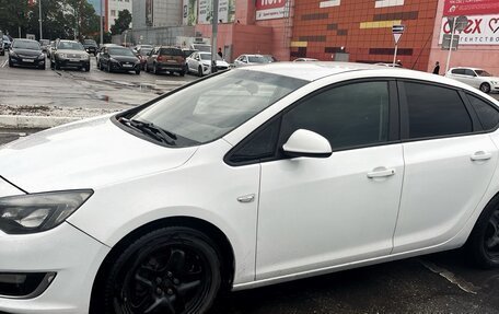 Opel Astra J, 2013 год, 750 000 рублей, 8 фотография