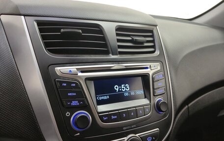 Hyundai Solaris II рестайлинг, 2016 год, 1 130 000 рублей, 17 фотография