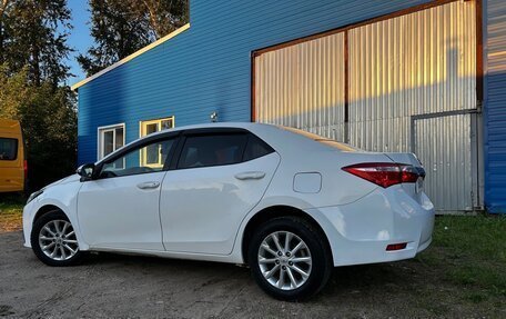 Toyota Corolla, 2013 год, 850 000 рублей, 3 фотография