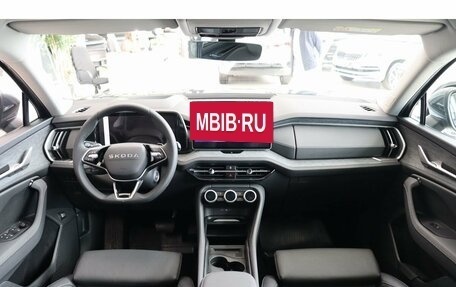 Skoda Kodiaq, 2025 год, 5 700 000 рублей, 10 фотография