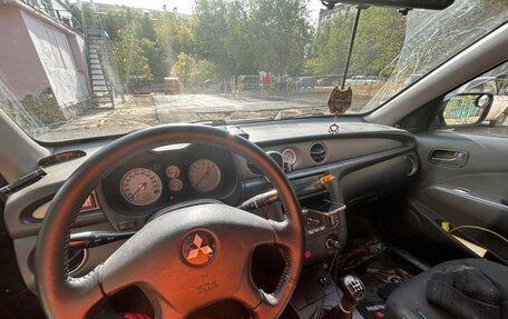 Mitsubishi Outlander III рестайлинг 3, 2004 год, 520 000 рублей, 4 фотография