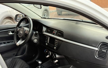 KIA Rio IV, 2018 год, 895 000 рублей, 7 фотография