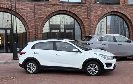 KIA Rio IV, 2018 год, 895 000 рублей, 2 фотография
