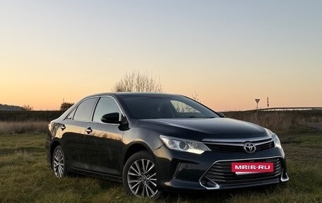 Toyota Camry, 2016 год, 2 350 000 рублей, 2 фотография