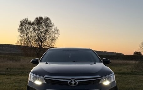 Toyota Camry, 2016 год, 2 350 000 рублей, 3 фотография