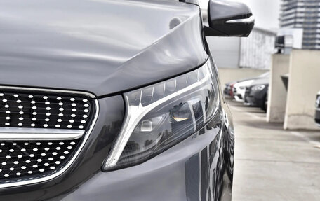 Mercedes-Benz V-Класс, 2022 год, 4 990 000 рублей, 10 фотография