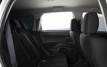 Mitsubishi Outlander III рестайлинг 3, 2010 год, 1 100 000 рублей, 7 фотография