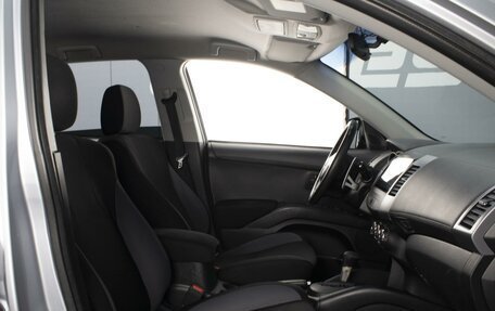 Mitsubishi Outlander III рестайлинг 3, 2010 год, 1 100 000 рублей, 8 фотография
