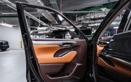 Toyota Highlander, 2025 год, 6 300 000 рублей, 26 фотография