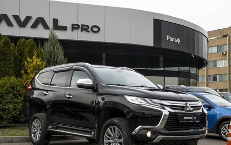 Mitsubishi Pajero Sport III рестайлинг, 2018 год, 1 995 000 рублей, 3 фотография