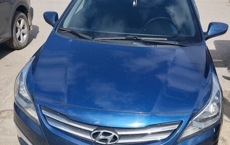 Hyundai Solaris II рестайлинг, 2014 год, 1 020 000 рублей, 3 фотография