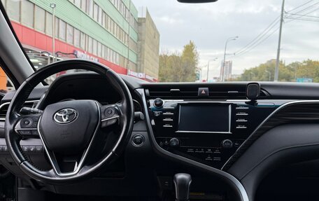 Toyota Camry, 2020 год, 3 000 000 рублей, 9 фотография