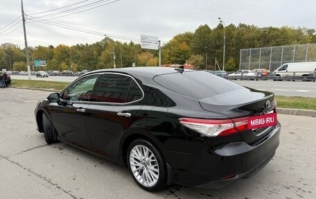 Toyota Camry, 2020 год, 3 000 000 рублей, 4 фотография
