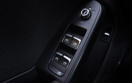 Audi A4, 2015 год, 1 881 000 рублей, 17 фотография