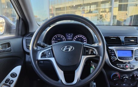 Hyundai Solaris II рестайлинг, 2011 год, 689 000 рублей, 15 фотография