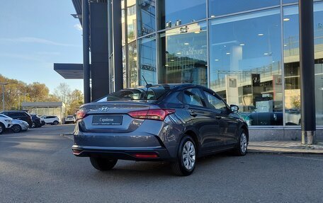 Hyundai Solaris II рестайлинг, 2021 год, 1 502 000 рублей, 2 фотография