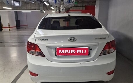 Hyundai Solaris II рестайлинг, 2012 год, 800 000 рублей, 7 фотография
