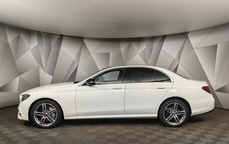 Mercedes-Benz E-Класс, 2020 год, 4 195 000 рублей, 5 фотография