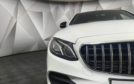 Mercedes-Benz E-Класс, 2020 год, 4 195 000 рублей, 10 фотография