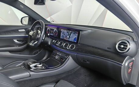 Mercedes-Benz E-Класс, 2020 год, 4 195 000 рублей, 13 фотография