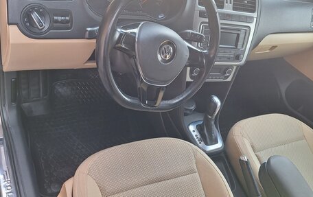 Volkswagen Polo VI (EU Market), 2015 год, 1 250 000 рублей, 13 фотография