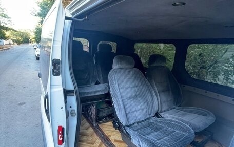 Renault Trafic, 2003 год, 950 000 рублей, 3 фотография