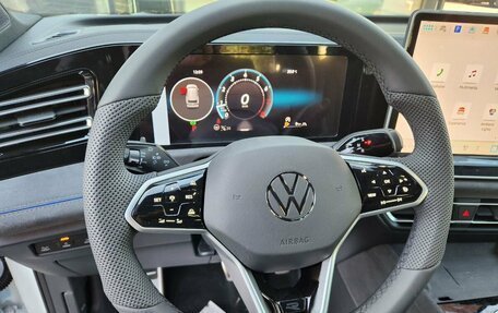 Volkswagen Tiguan, 2025 год, 5 800 000 рублей, 15 фотография