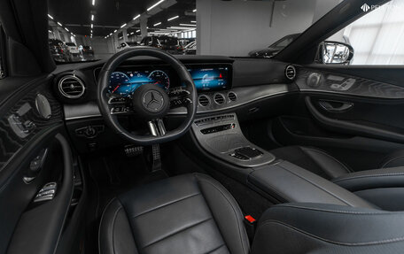 Mercedes-Benz E-Класс, 2022 год, 6 550 000 рублей, 7 фотография