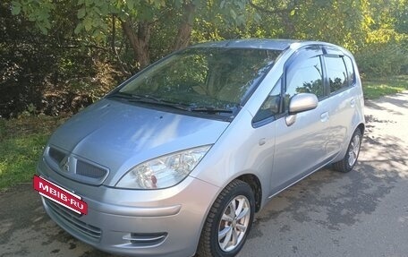 Mitsubishi Colt VI рестайлинг, 2003 год, 285 000 рублей, 3 фотография