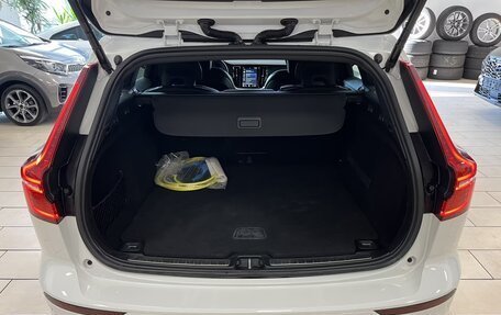 Volvo V60 II, 2020 год, 3 001 510 рублей, 7 фотография